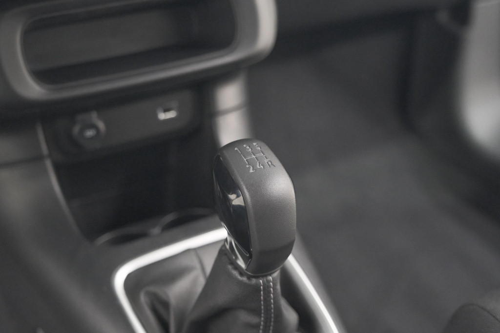 Citroen C3 puretech 82 c-series | navigatie | climate control | apple carpl