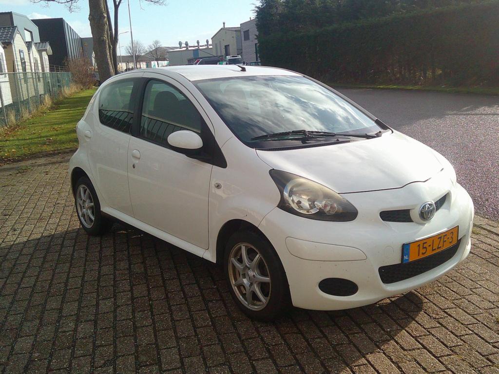Toyota Aygo 1.0-12v comfort