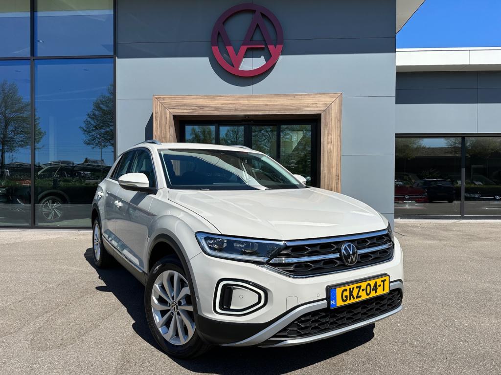 Volkswagen T-roc 1.5 tsi 150pk dsg style carplay | trekhaak | camera | keyl