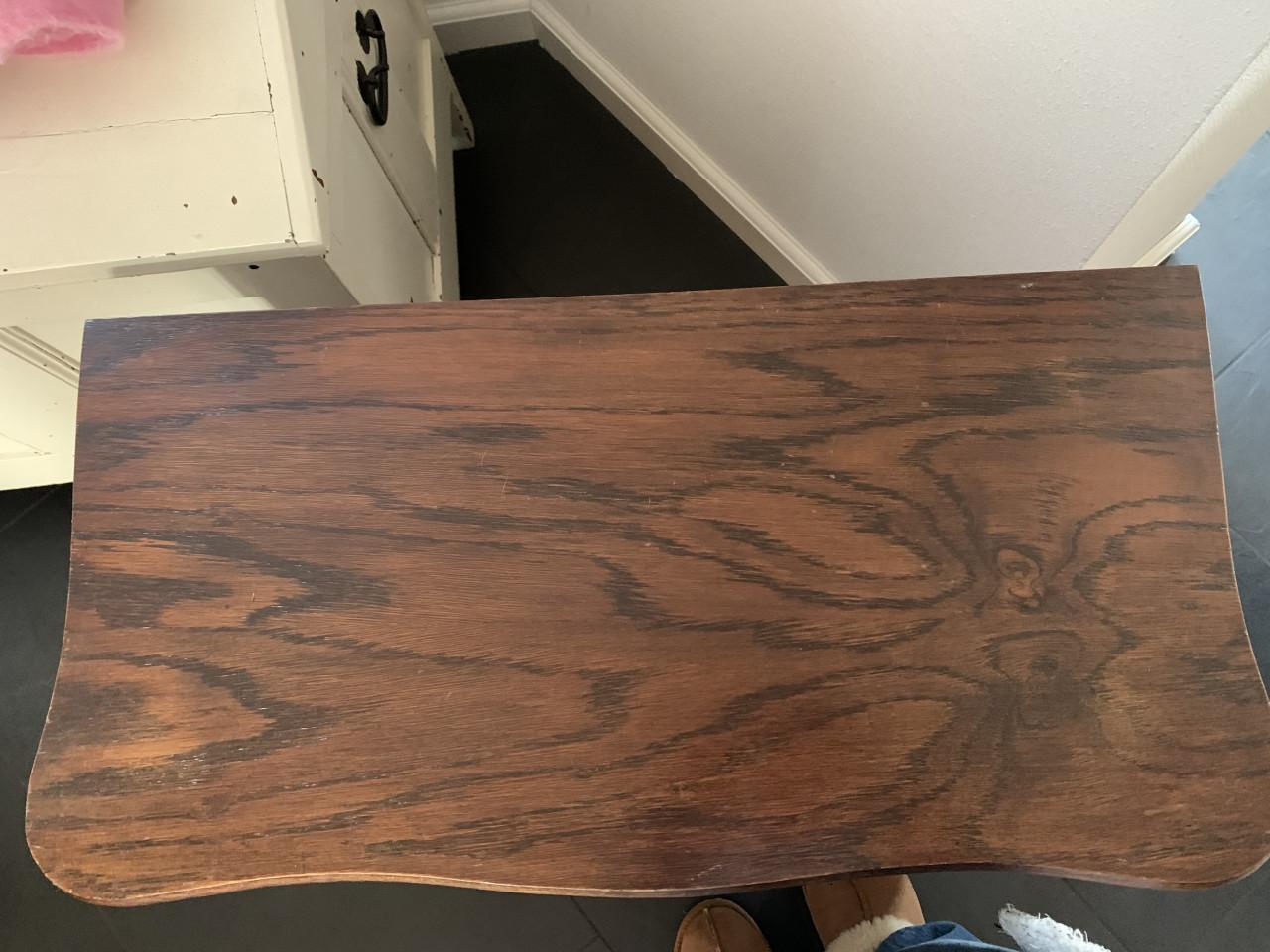 Kastje  buikkastje massief hout