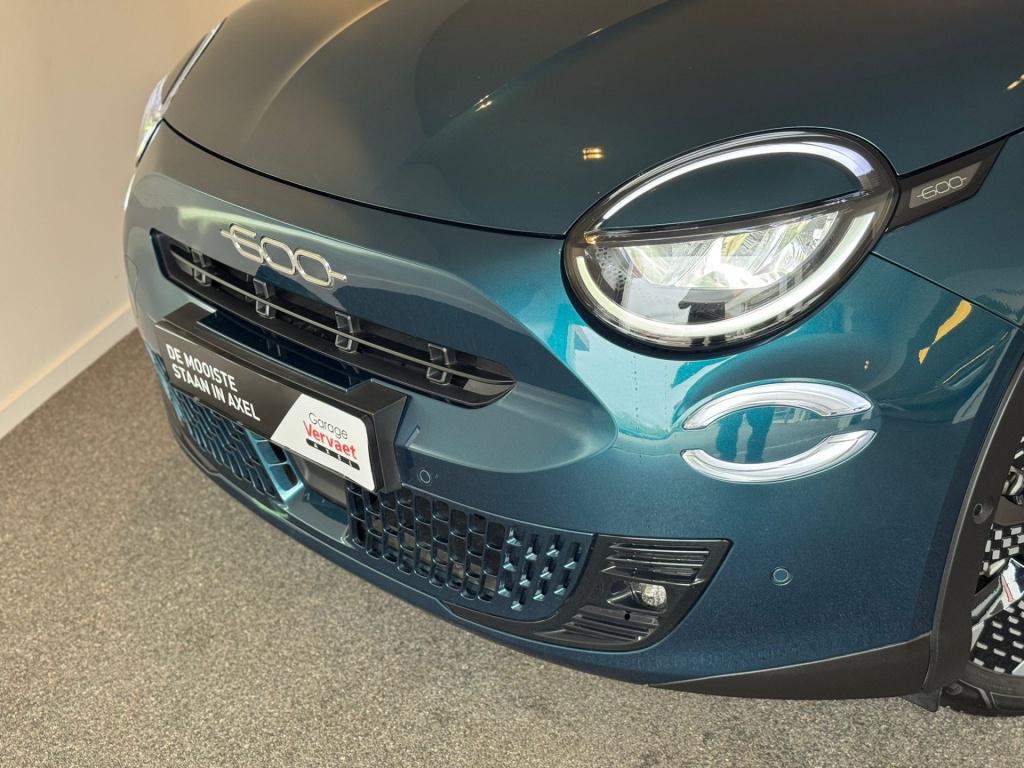 Fiat 600 1.2 hybrid la prima
