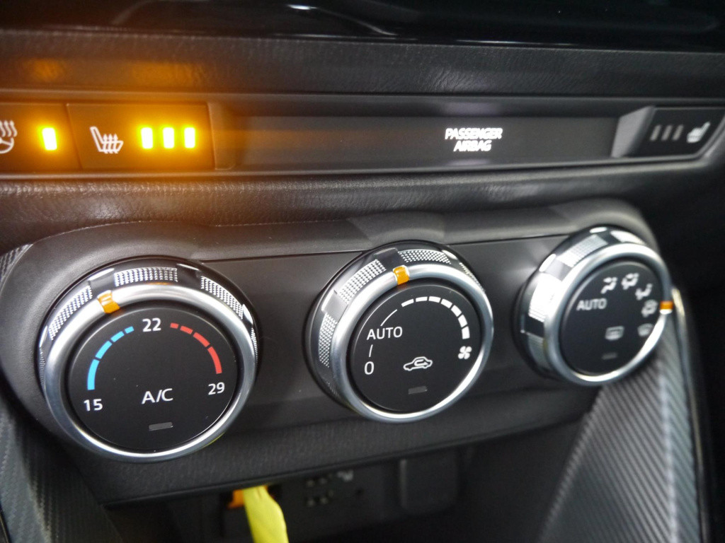 Mazda 2 1.5 e-skyactiv-g 90 exclusive-line
