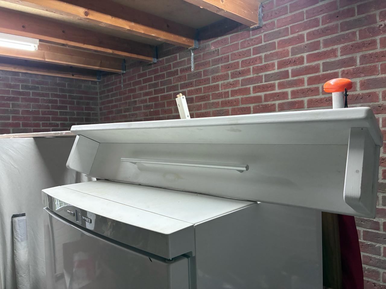 Wandplank voor boven de commode