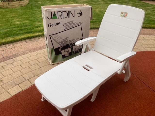 Jardin tuin ligstoel kunststof wit z.g.a.n.