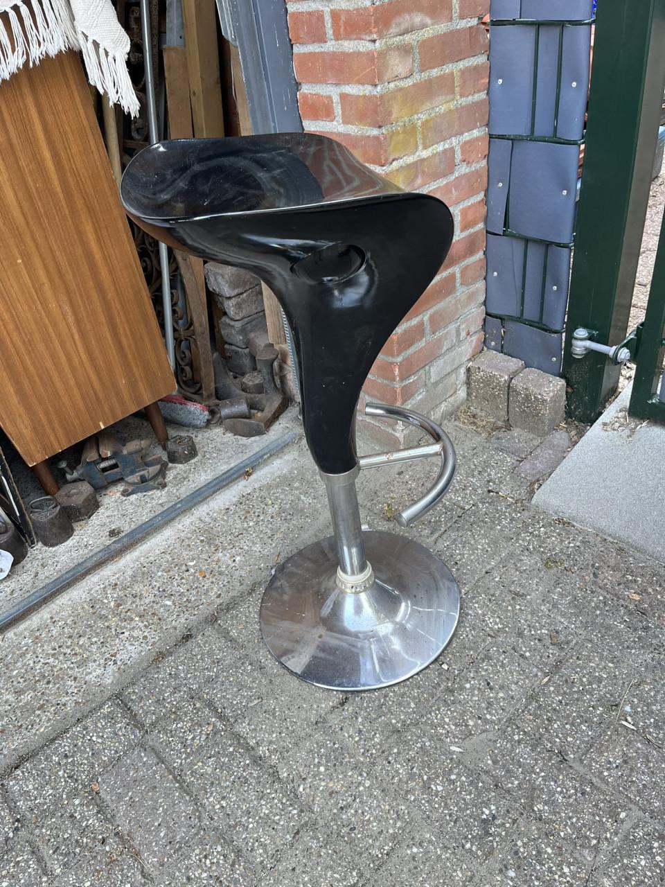 Barkruk zwart kunststof