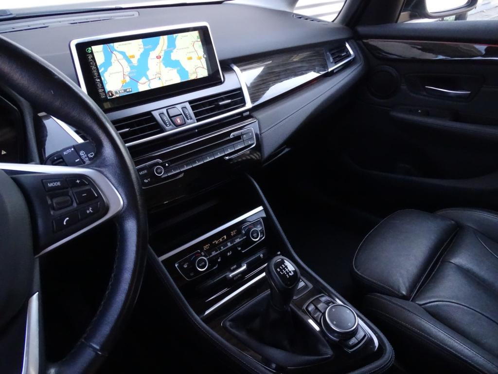 BMW 2-serie gran tourer 218i | leder | hud | bluetooth