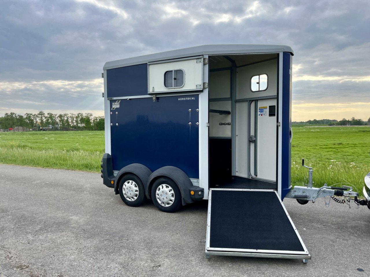 1,5 paards Ifor HB403 met voorlosklep bouwjaar 2015