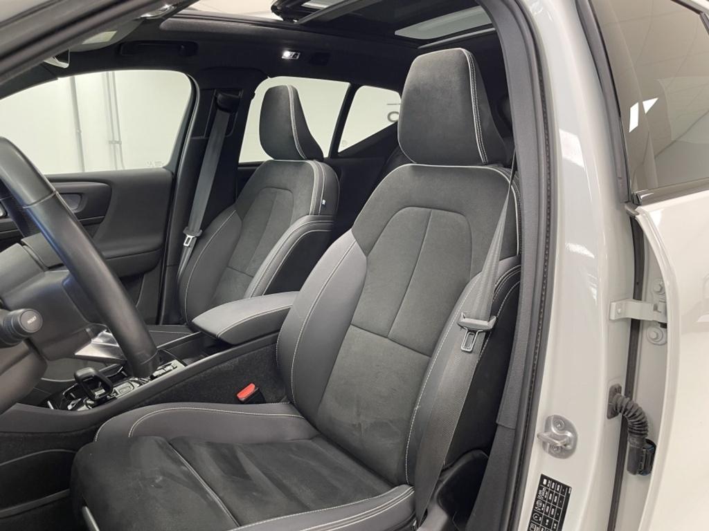 Volvo XC40 1.5 t4 plug-in hybrid ultimate dark | autopilot | harman/kardon 