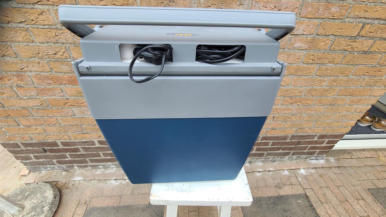 Koelbox 29 liter, 12V en 230V