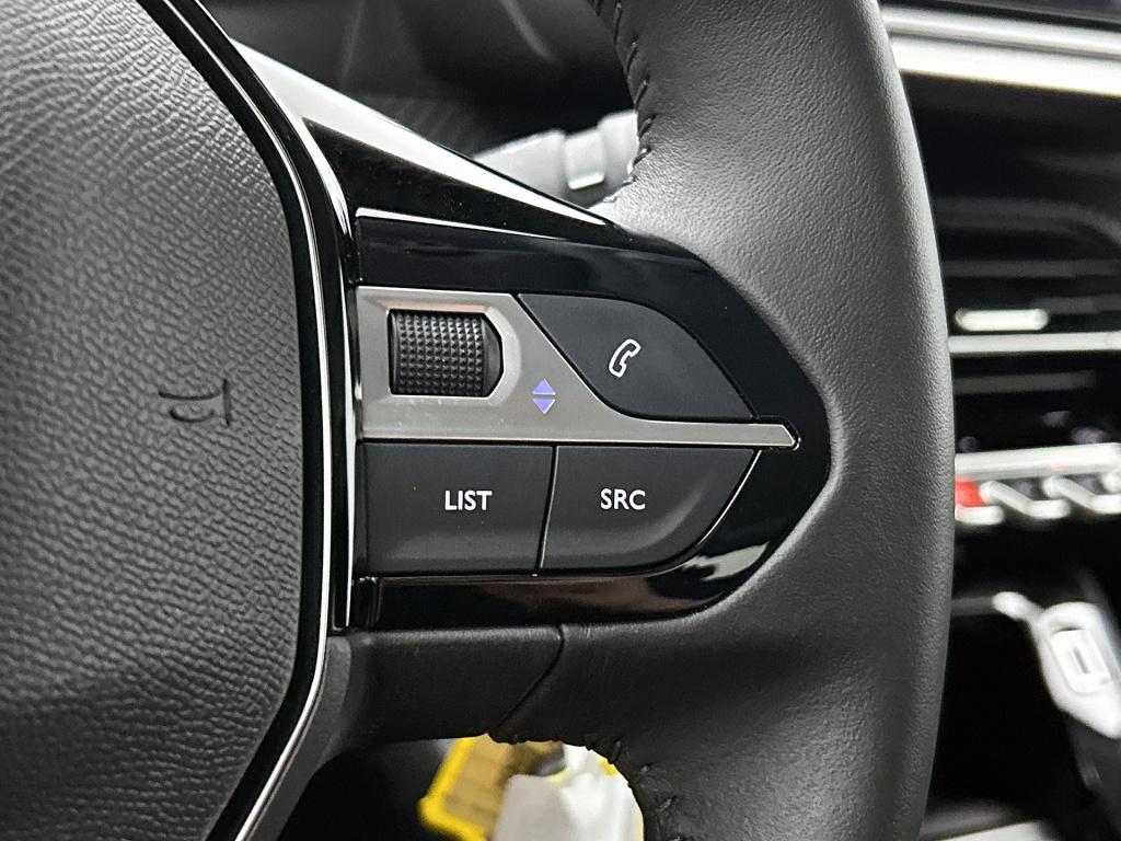 Peugeot 208 100pk allure | rijklaar | parkeersensoren rondom | navigatie |