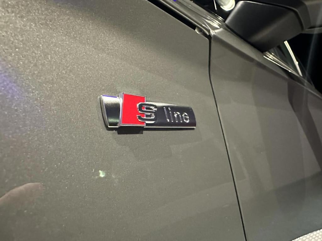 Audi Q5 50 tfsi e s edition competition *keyless*camera*chronosgrey*trekhaa