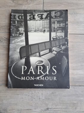 Paris Mon Amour van Jean Claude Gautrand