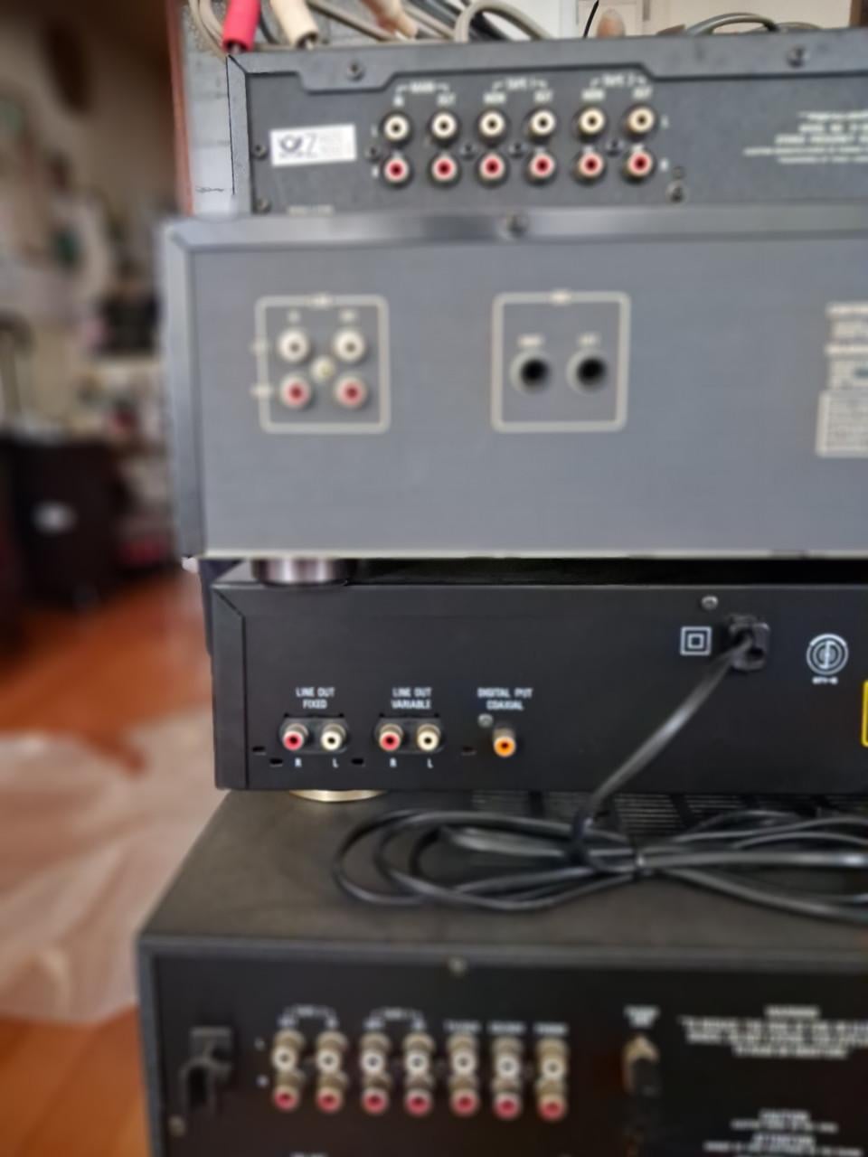 Stereo toren uit losse componenten