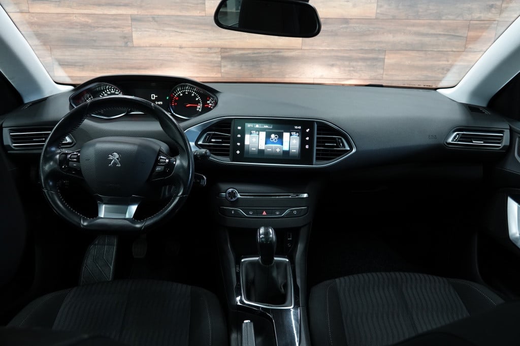 Peugeot 308 sw 1.2 puret | cruise | pdc | dab |