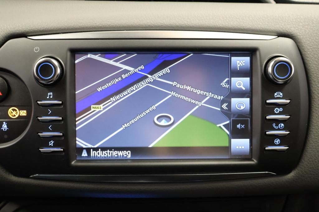 Toyota Yaris 1.5 hybrid dynamic| camera| cruise| climate