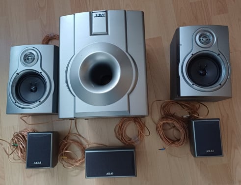 Speaker set Surround Akai 8 Ohm