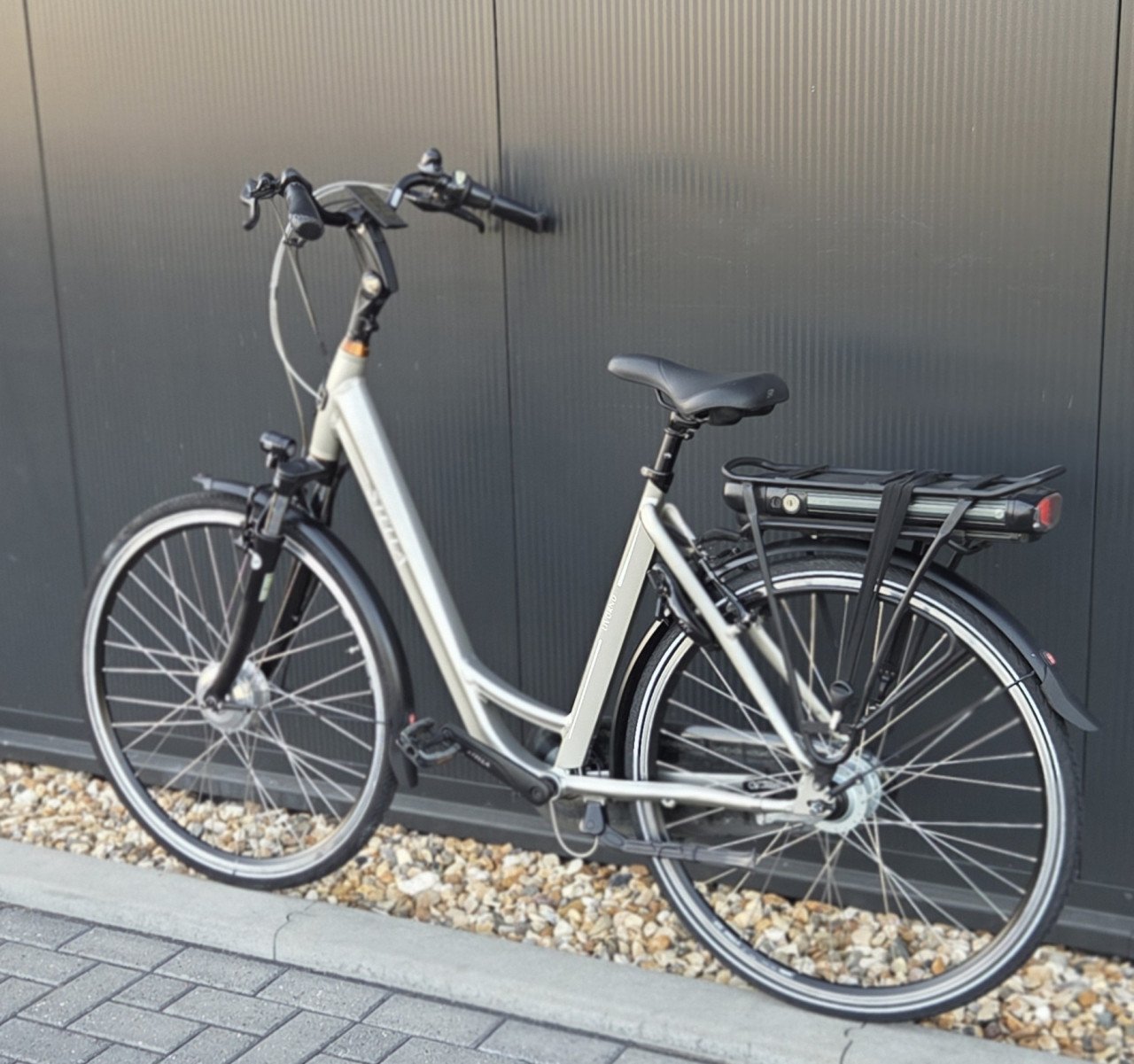 Mooie Stella Livorno Hybrid 53cm 630Wh accu