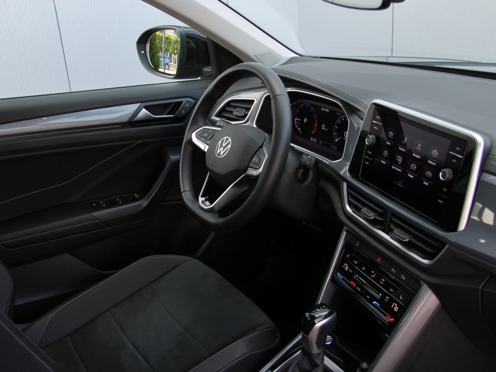 Volkswagen T-roc 1.5 tsi 150pk dsg style | private lease!
