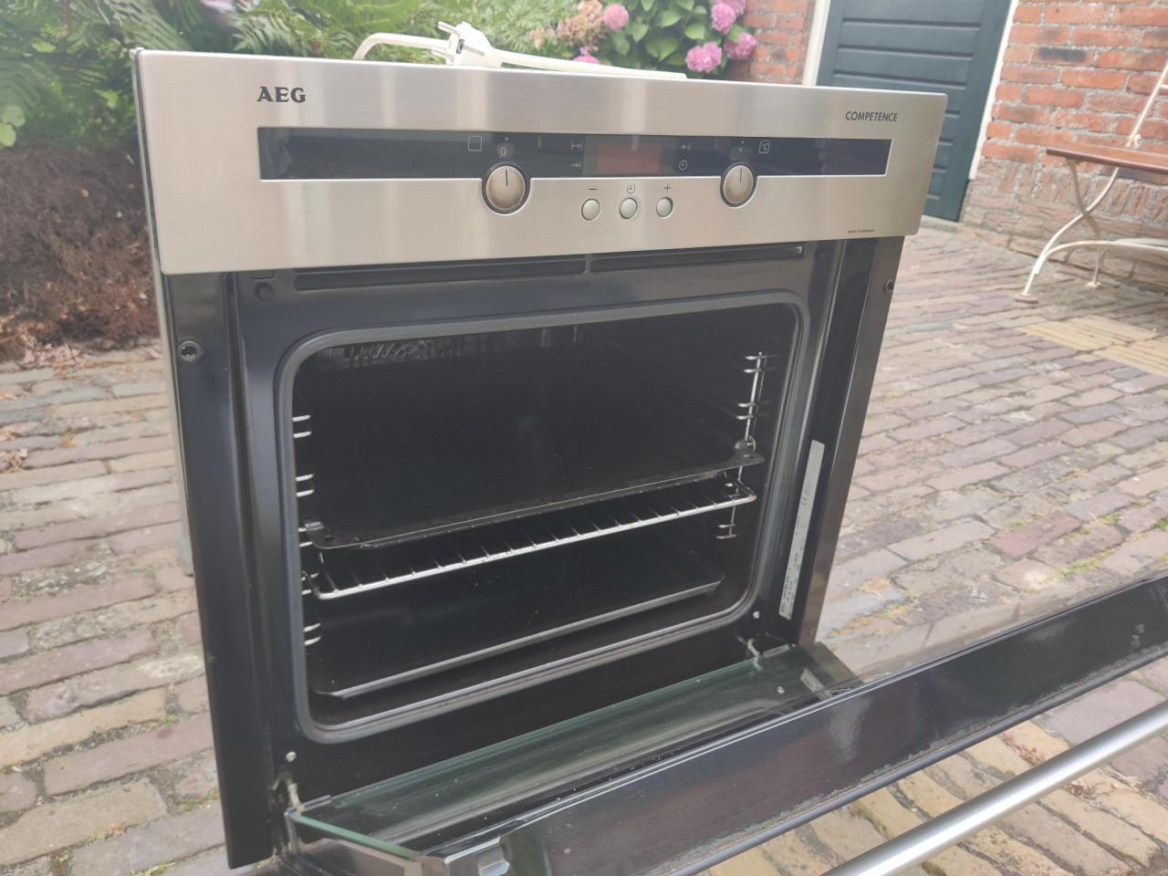Electrische inbouw oven Gereserveerd!!
