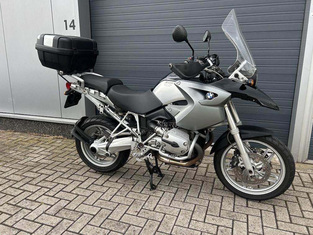 BMW R1200GS uit 2004, topkoffer, net onderhoud gehad, rijklaar €3795,-