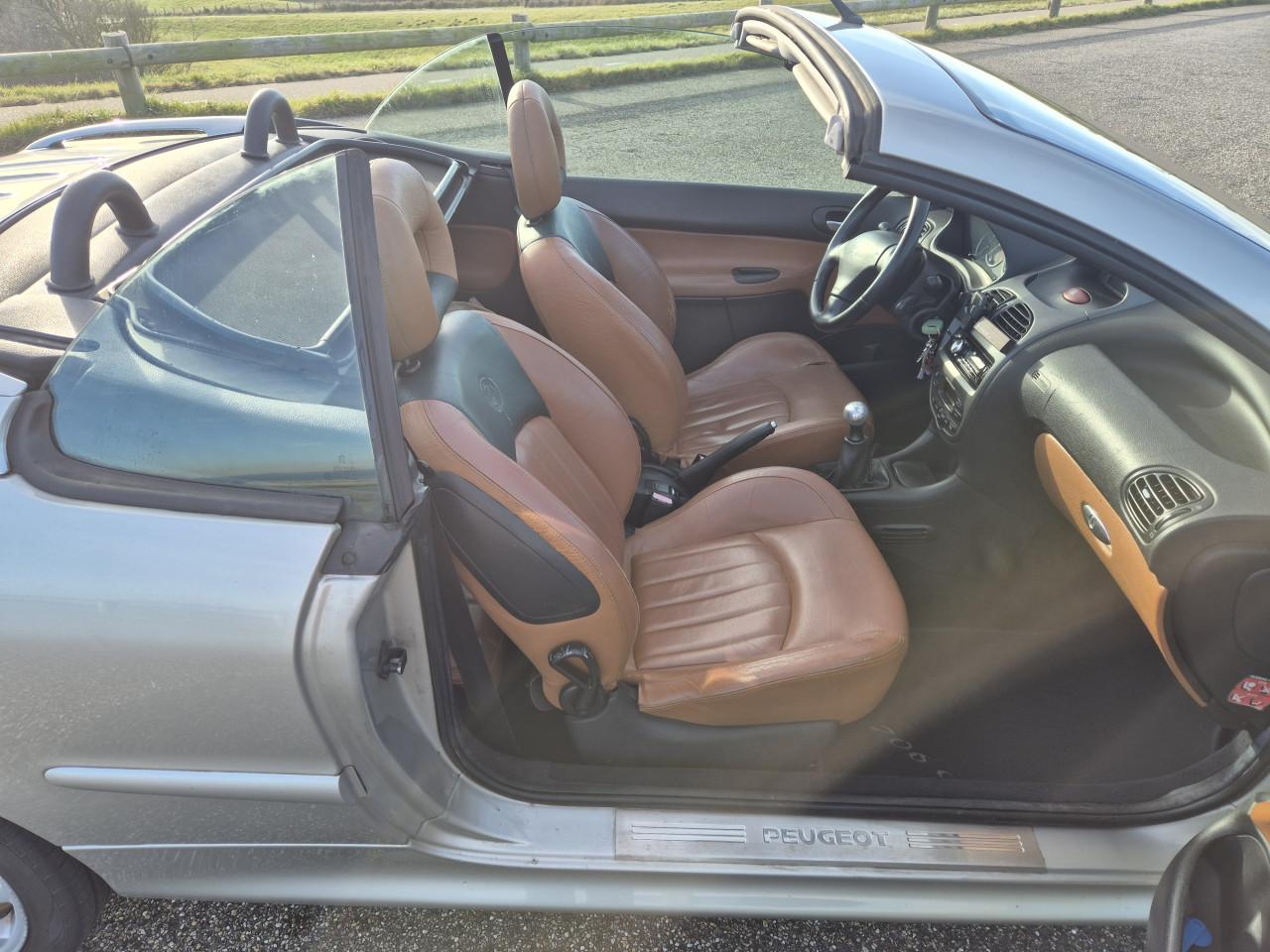 Peugeot 206 CC 1.6-16V Cabrio