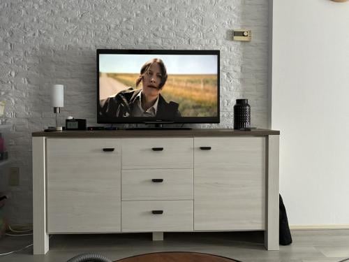 Dressoir/tv-kast bieden