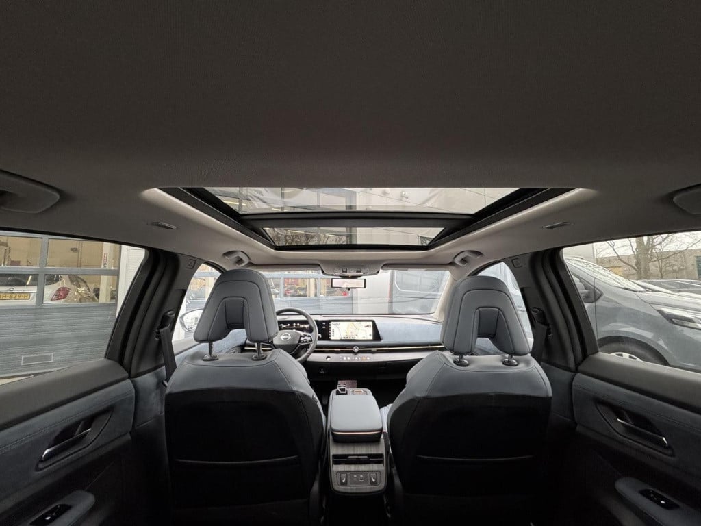 Nissan Ariya evolve 91 kwh nappaleder interieur!