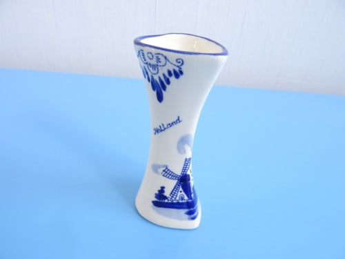 1 stuks Vintage Vaasje 10 cm hoog voor € 3,50