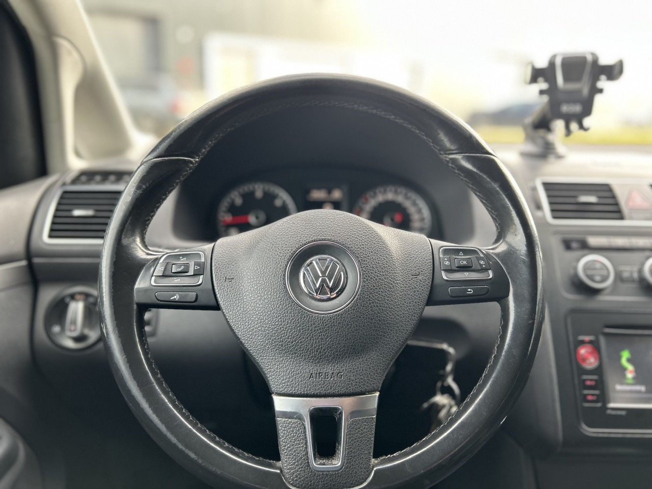Volkswagen Touran 1.6 TDI Comfort/APK/DSG/GRIJS KENTEKEN/