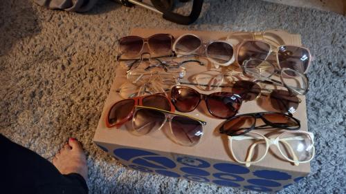 Zonnebrillen in 1 koop