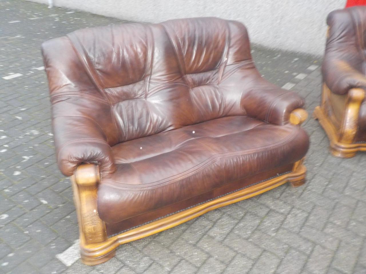 Mooie kwaliteit leren 3 + 2 + 1 zits in goede staat