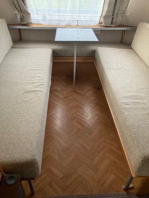 Eiba triton caravan