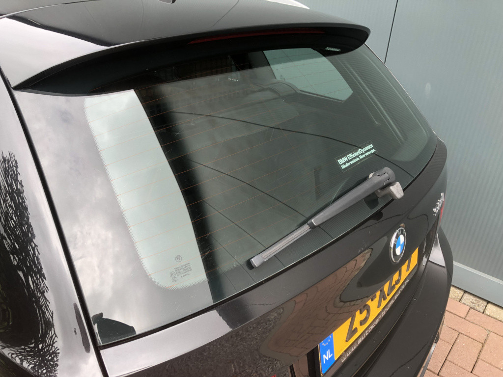 BMW 3-serie touring 318i high executive m-sport edition