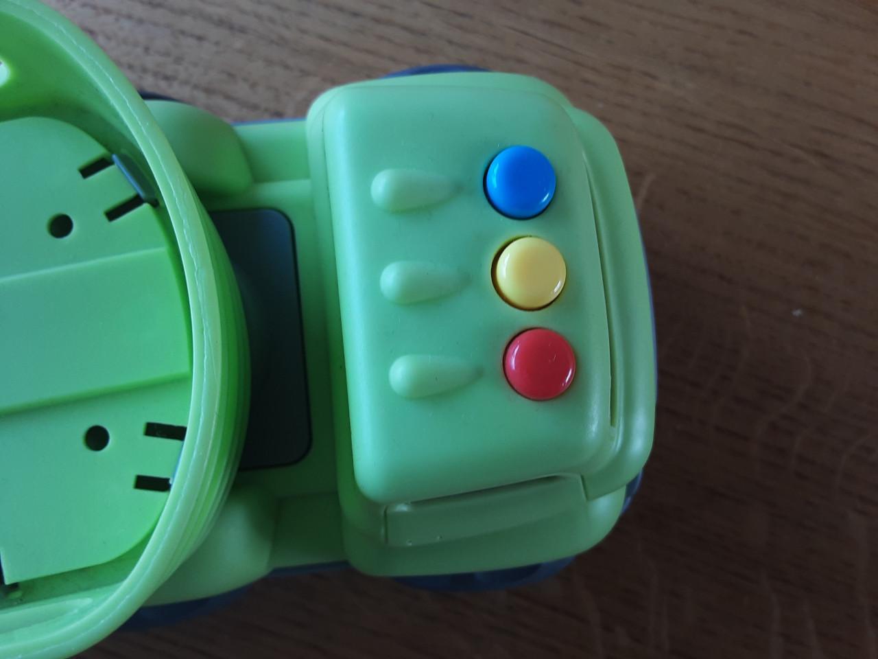 Vrachtwagen plastic om autootjes te vervoeren