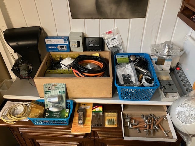 Camper/caravan accessoires, grote partij handel,alles nieuw ook printplaten