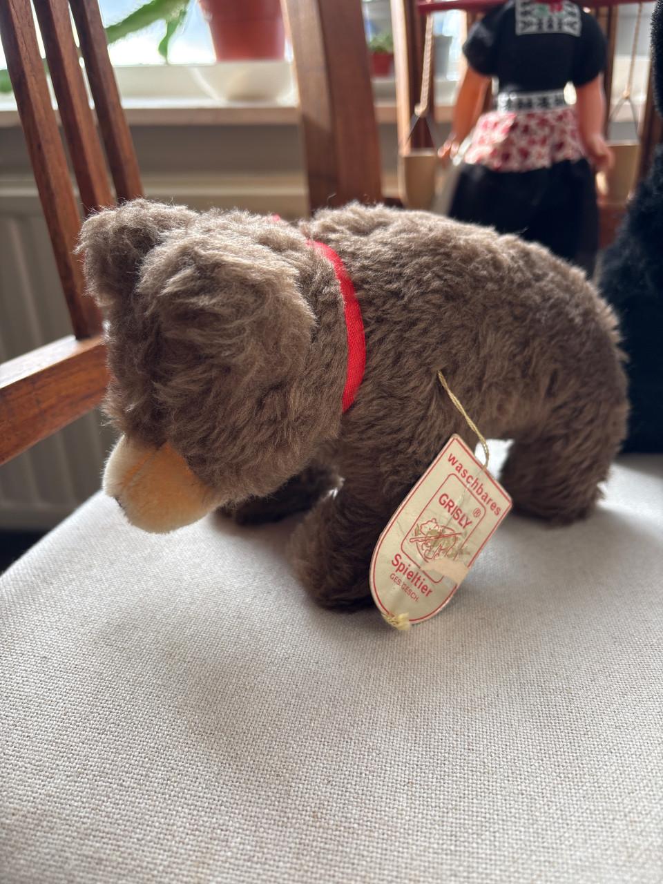 Vintage pop. teddies