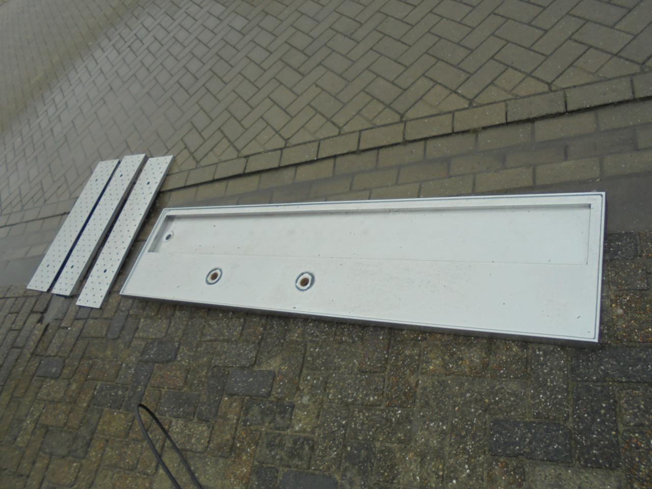 Roestvrij stalen bier tapblad makelijk om bijvoorbeeld buiten te gebruiken