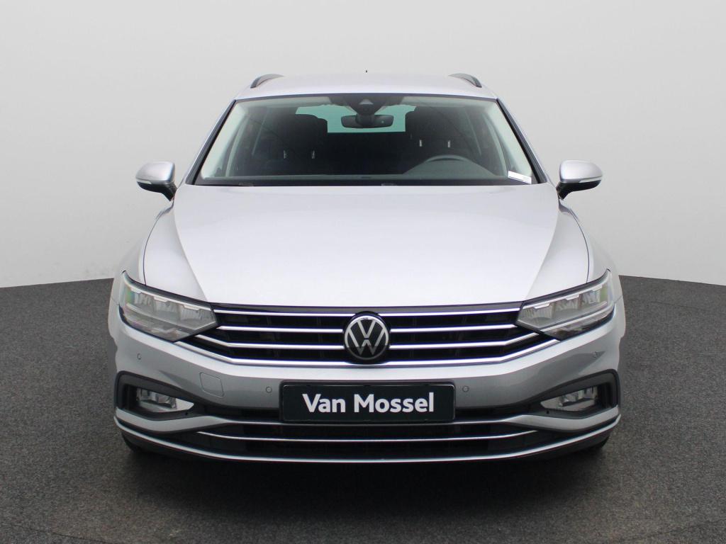 Volkswagen Passat variant 1.5 tsi business | automaat | lmv | parkeer senso
