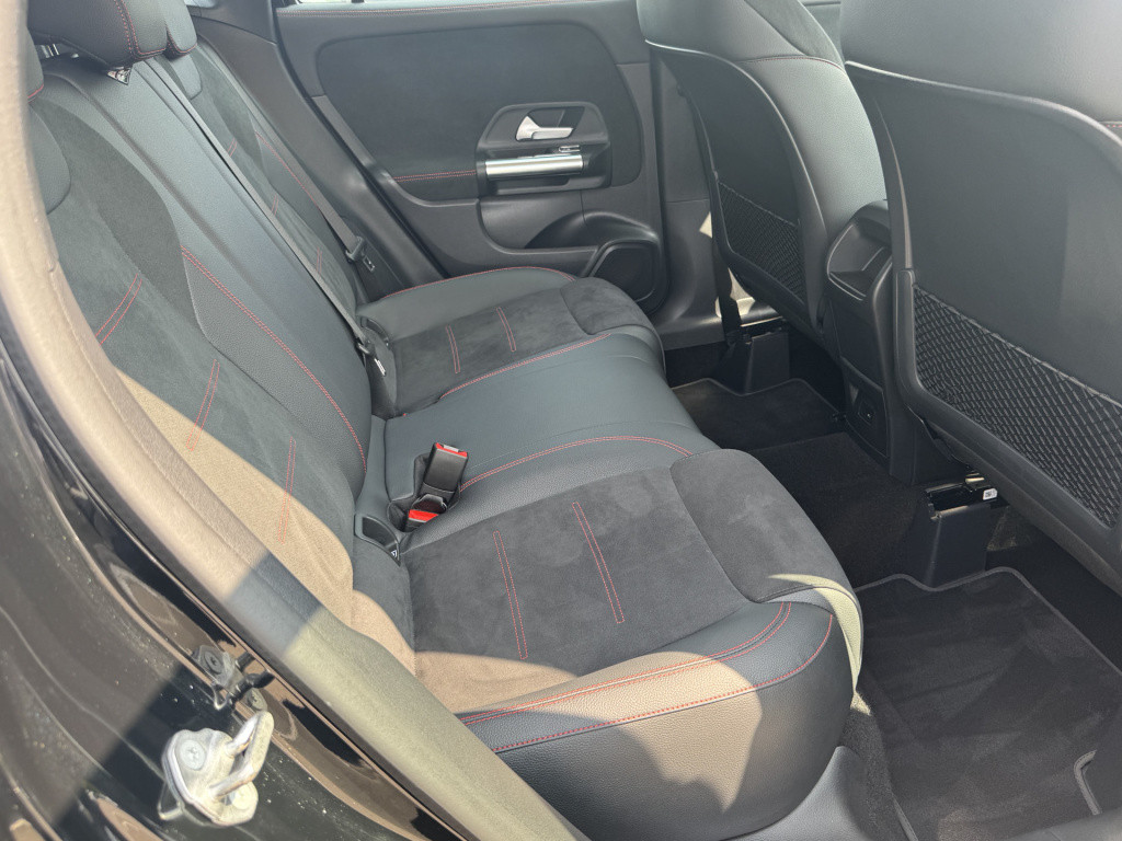 Mercedes-Benz Gla-klasse 250 e amg line l automaat i mbux l 360° camera l w