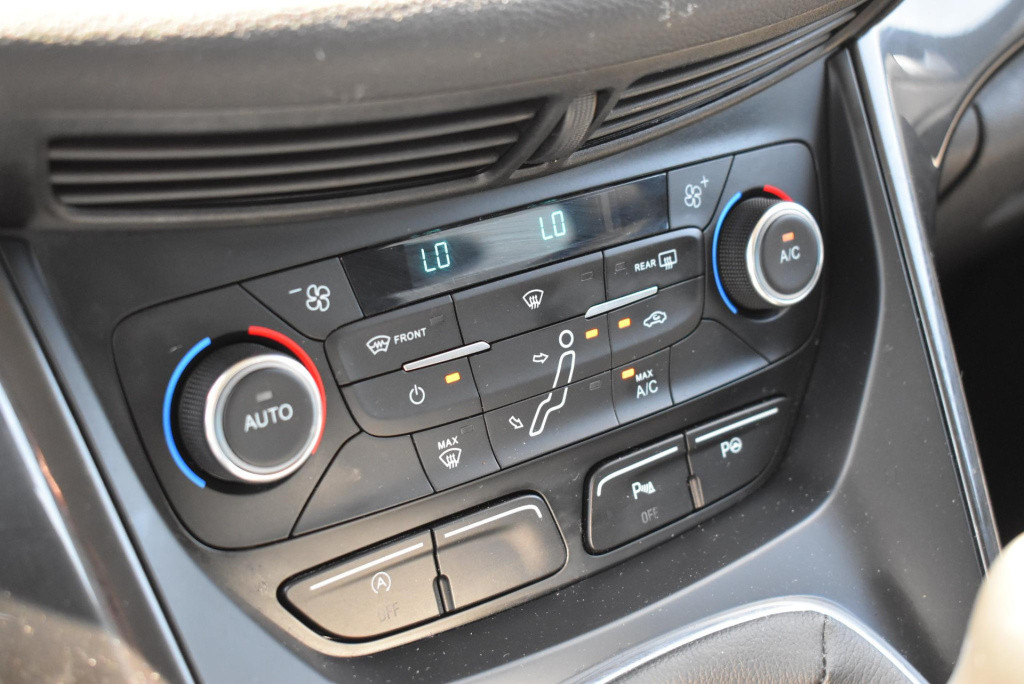 Ford C-max 1.0 titanium | cruise control | trekhaak | parkeersensoren v + a