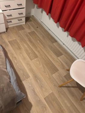 Vinyl vloer houtlook mooie kwaliteit