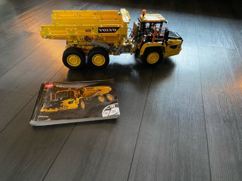Lego Technic Volvo 42114