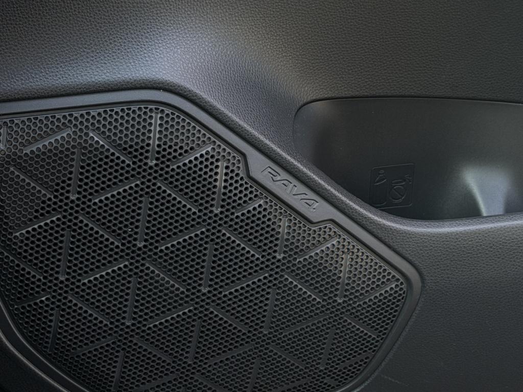 Toyota Rav4 2.5 plug-in hybrid awd style | trekhaak | head-up | bear-lock |