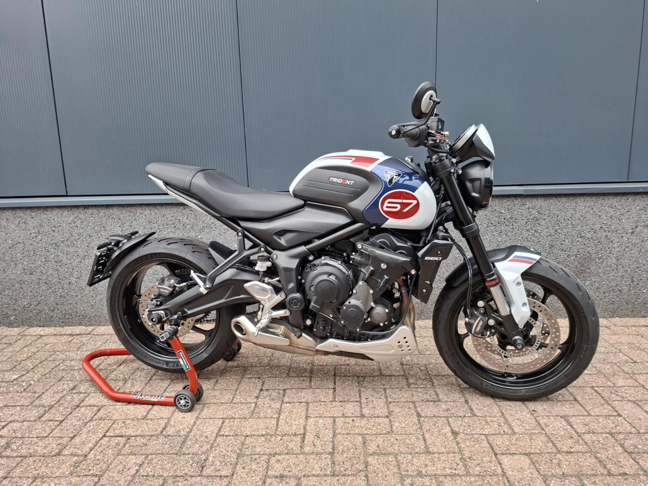 Triumph Trident 660 Triple Tribute ( Incl. Fabrieksgarantie )