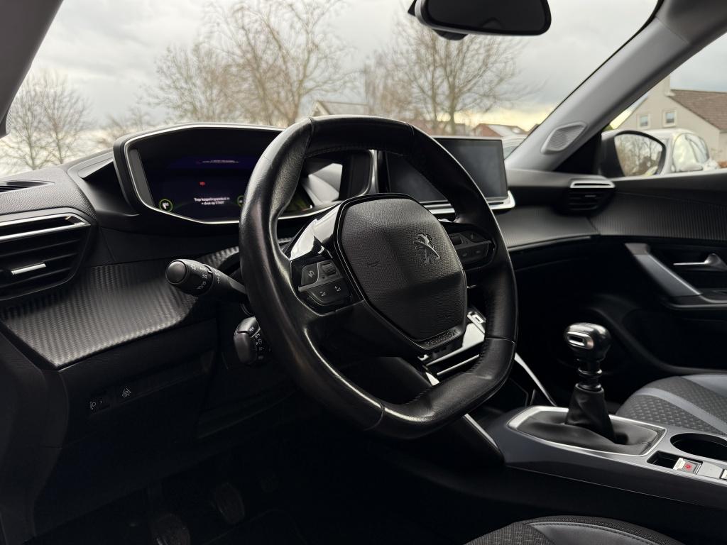 Peugeot 2008 1.2 puretech allure