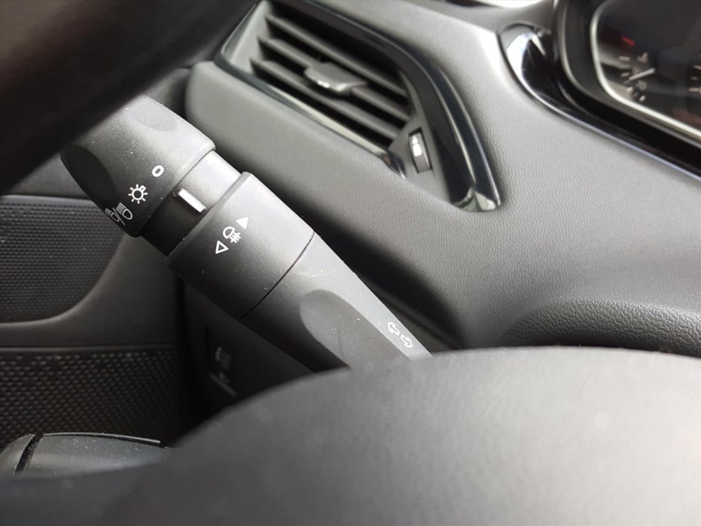 Peugeot 208 1.2 puretech 82pk active navigatie | apple carplay & android | 