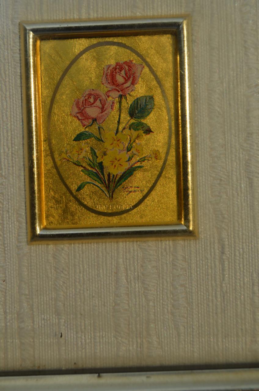 Chromolitho gedrukt op 23k bladgoud 'Bloemstilleven'