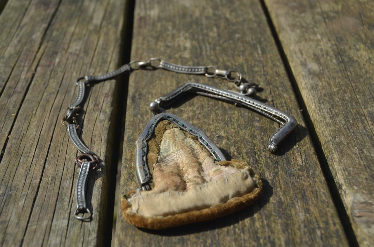 Beursje + beugel + armband + dasclip