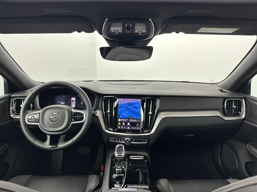 Volvo V60 t8 455pk recharge plus dark| pano| trekhaak| 360camera|