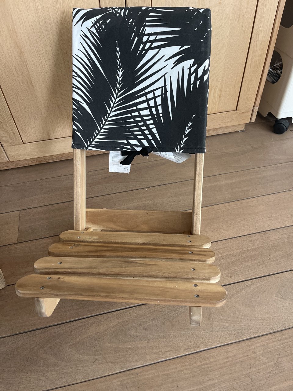 Twee camping stoelen hout IKEA